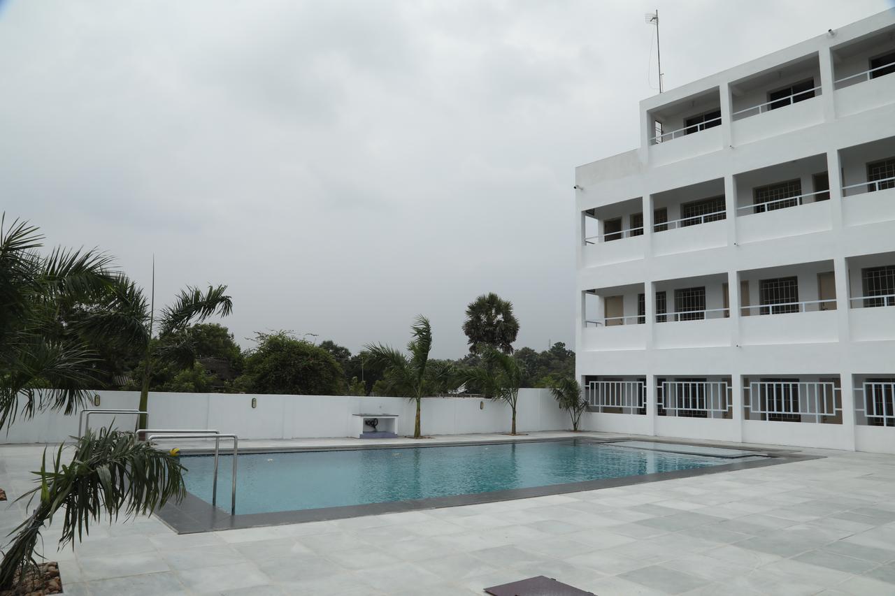 Отель Ganesh Residency Пондичерри Экстерьер фото